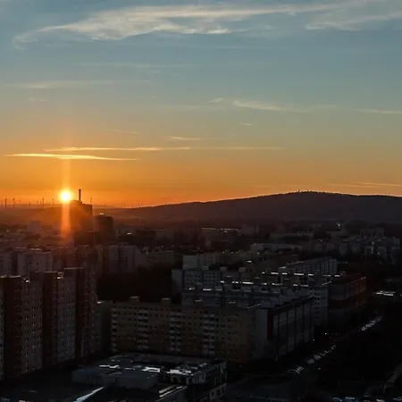 Apartman Top City View From 23rd Floor - Parking Included *