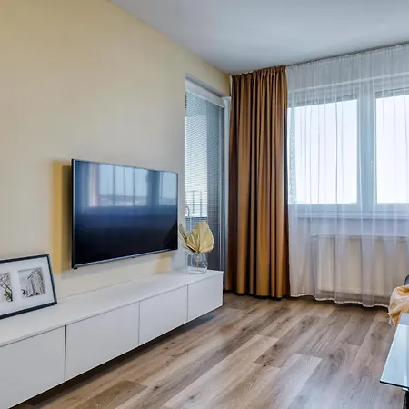 Apartmán Top City View From 23rd Floor - Parking Included Bratislava